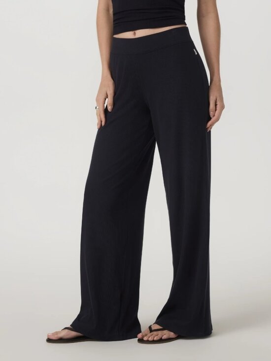 Vuori Pants - Vouri Pose Wideleg Pants Black Stretch Moisture Wicking Yoga Sports Size S NWOT